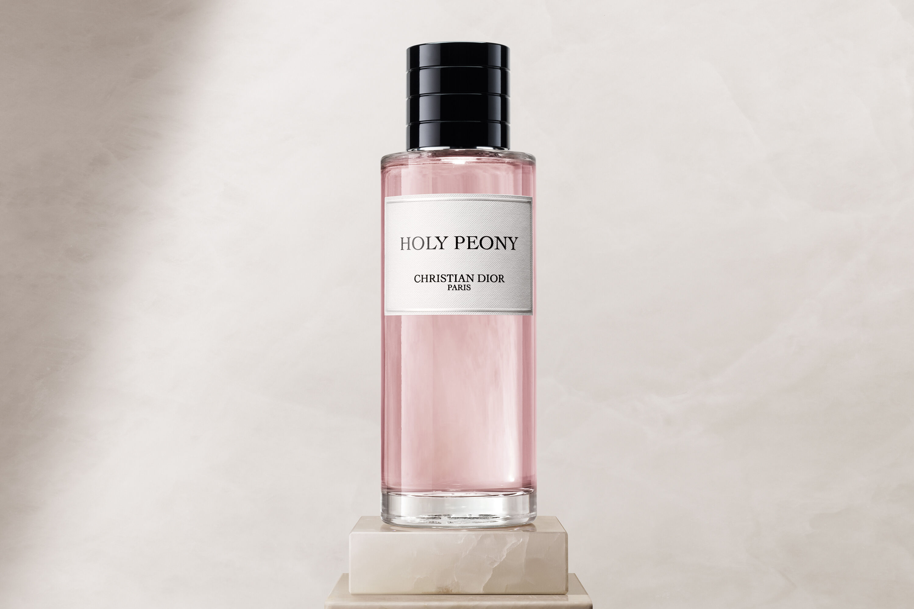 DIOR HOLY PEONY 香水 Holy Peony: botanical, lively, floral unisex perfume | Dior US